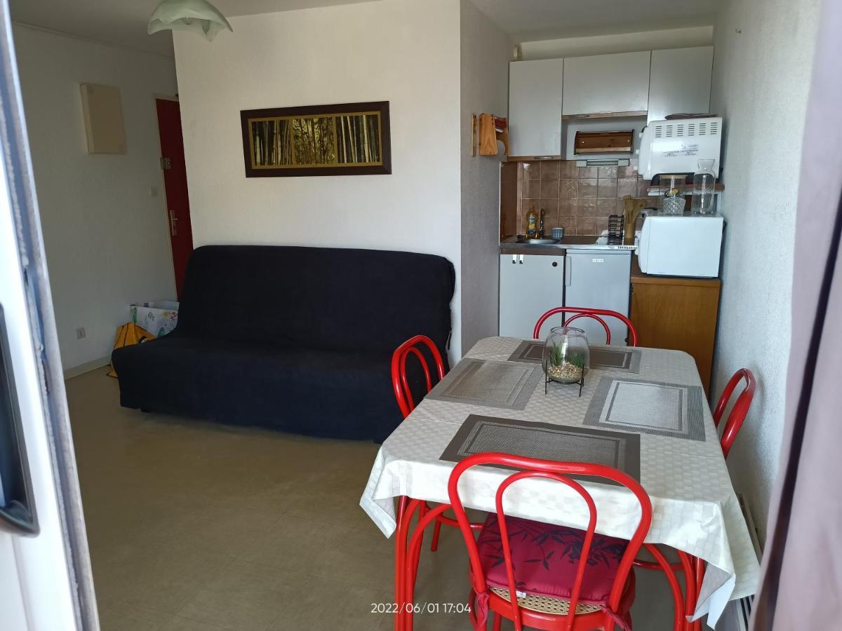 St Pierre La Mer,Appartement T2 En Residence Calme Флері Екстер'єр фото